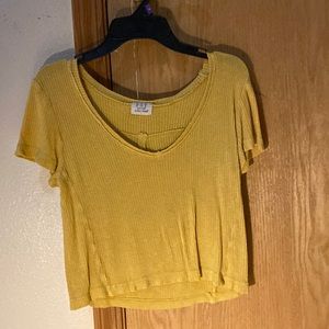 ribbed crop top (small rip at the front )